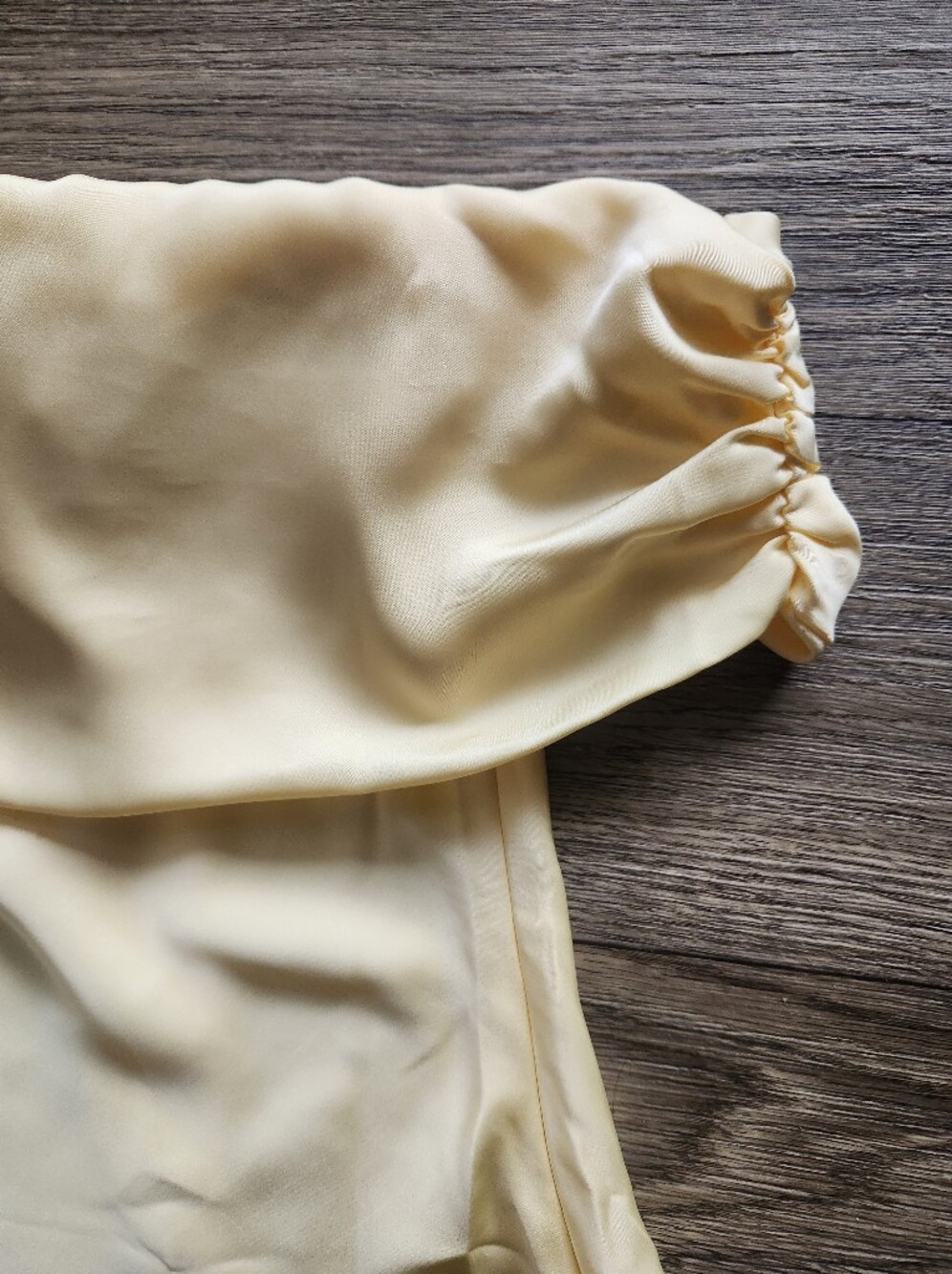 Beginning Boutique Primrose Yellow Satin Off the Shoulder Mini Dress Size 6 - Picture 4 of 10